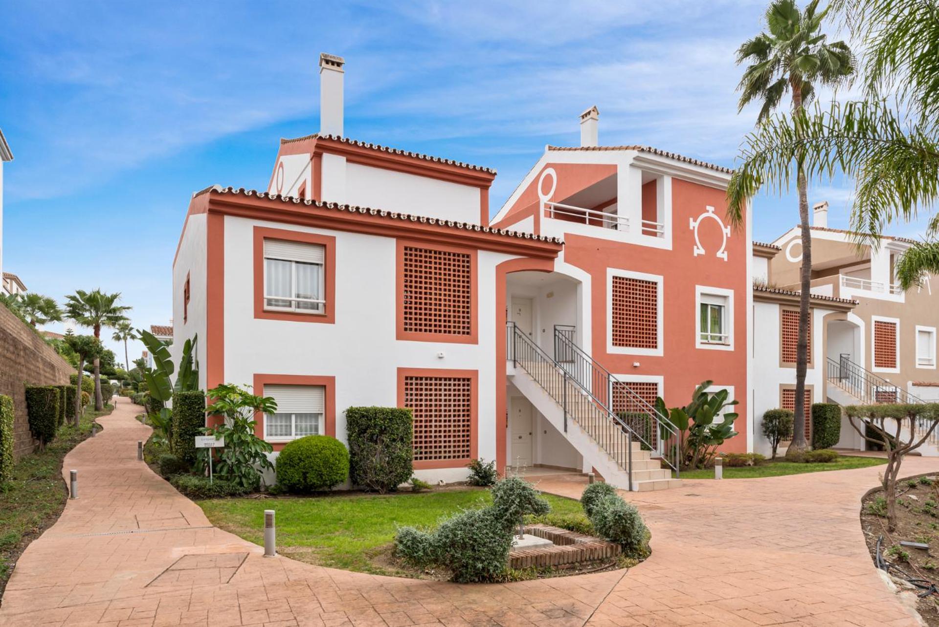 Cortijo Del Mar 2 Bed Apartment